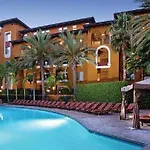 Oakwood At Palazzo East